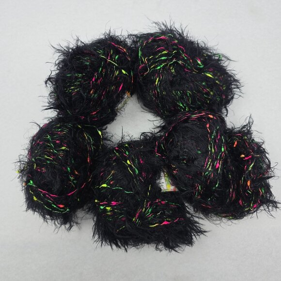 Sirdar Gigi Designer Knits Black Eyelash Yarn 50g 100% Nylon Lot of 5 - Picture 3 of 6